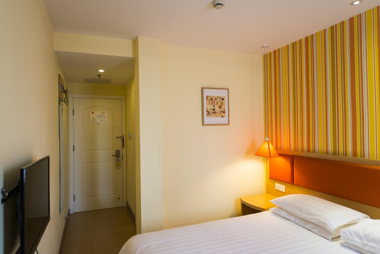 Home Inn Chengdu Kuanzhai Alley New City Square Exterior foto